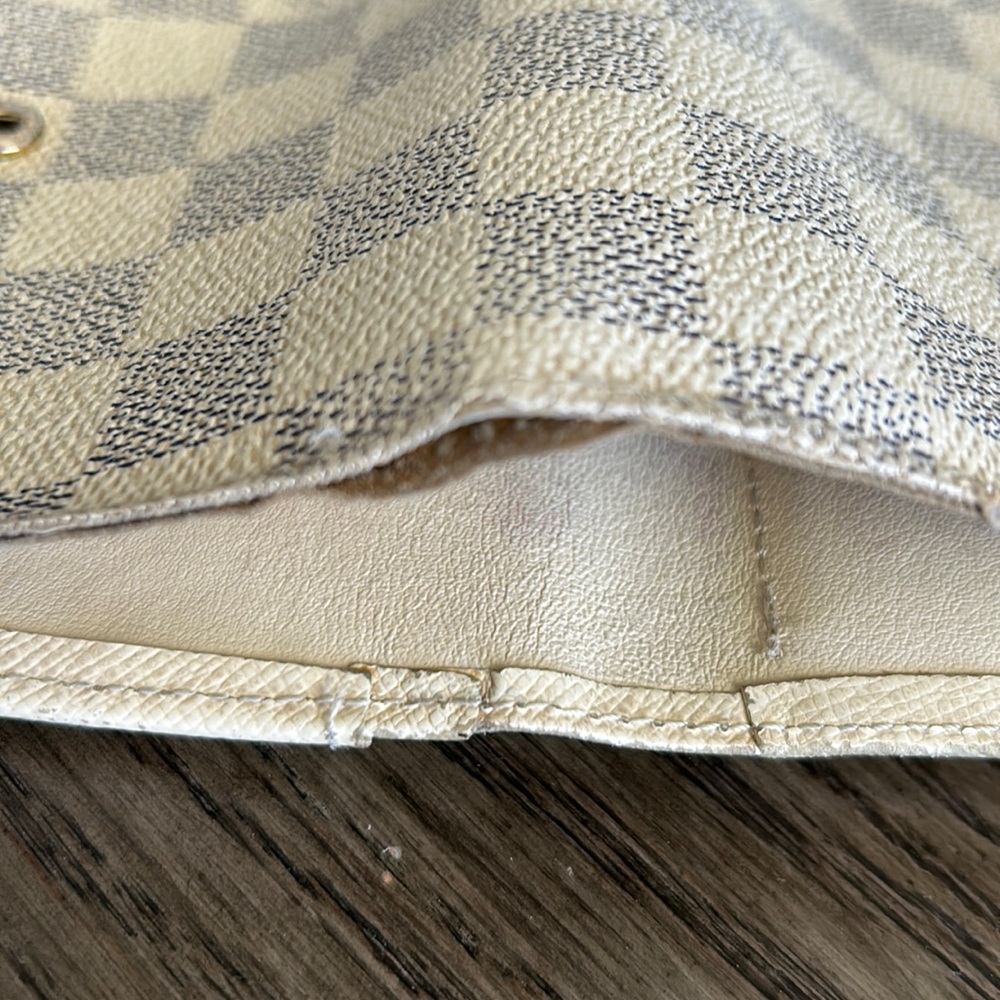 LV Damier Azur Kisslock Wallet - Picture 11 of 16